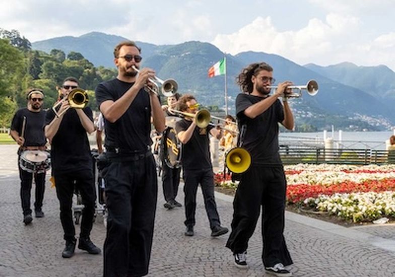 Immagine evento Passeggiata in musica