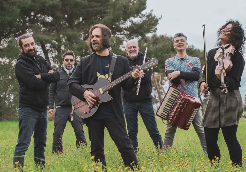 Immagine evento Folkabbestia in concerto